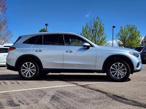 2025 Mercedes-Benz GLC 300 4MATIC