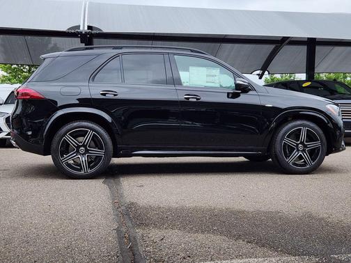 2025 Mercedes-Benz GLE 450e 4MATIC