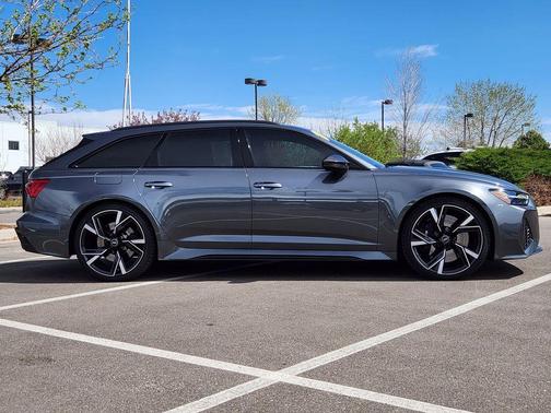 Daytona Gray Pearl Effect 2022 Audi RS 6 Avant 4.0T quattro