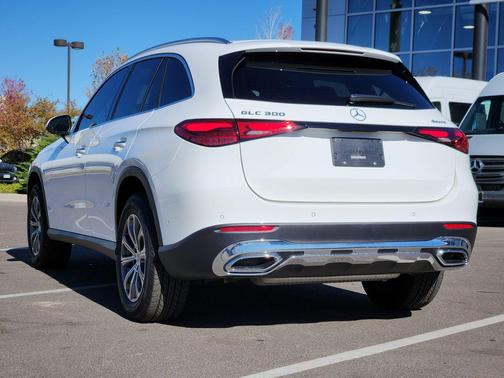 2025 Mercedes-Benz GLC 300 4MATIC