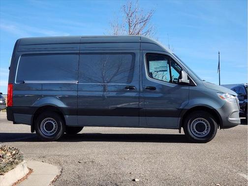 2025 Mercedes-Benz Sprinter 2500 Standard Roof