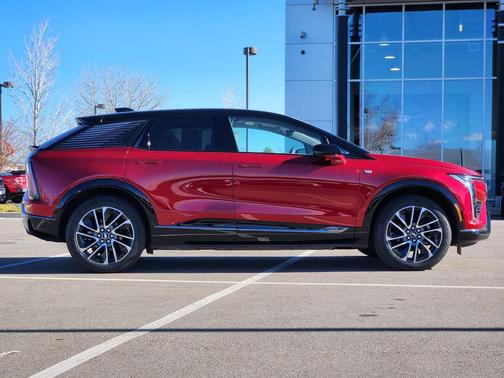 2025 Cadillac OPTIQ Sport