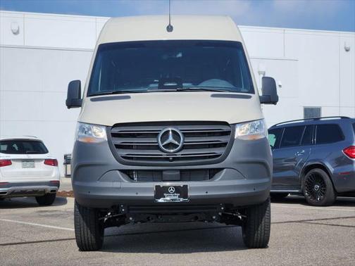 2025 Mercedes-Benz Sprinter 2500 Standard Roof