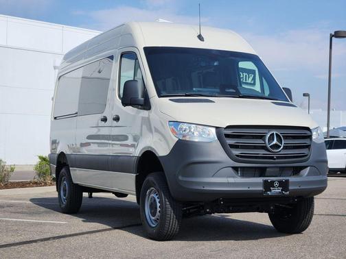 2025 Mercedes-Benz Sprinter 2500 Standard Roof