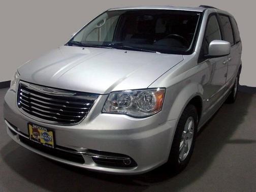 2011 Chrysler Town & Country Touring