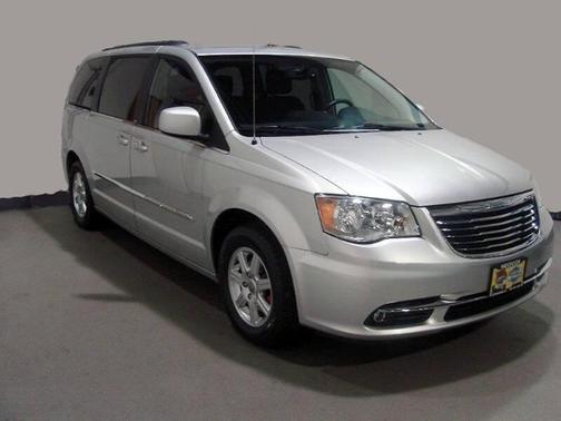 2011 Chrysler Town & Country Touring