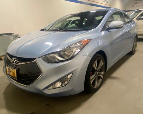 2013 Hyundai ELANTRA SE