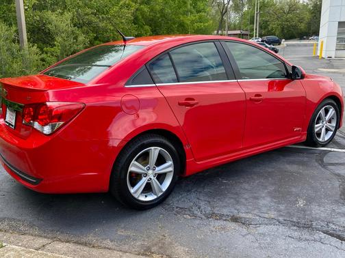 Red 2014 Chevrolet Cruze 2LT