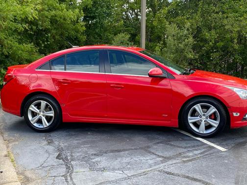 Red 2014 Chevrolet Cruze 2LT