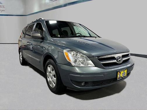 2007 Hyundai Entourage SE
