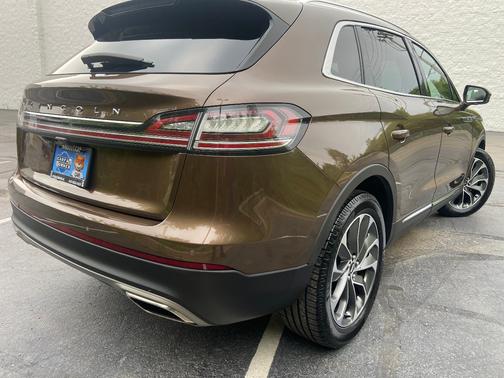 2022 Lincoln Nautilus Reserve