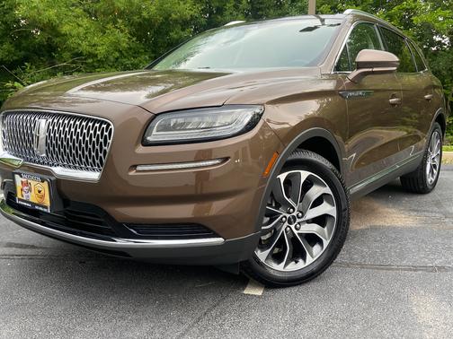 2022 Lincoln Nautilus Reserve