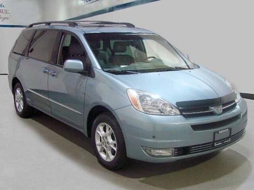 2005 Toyota Sienna XLE