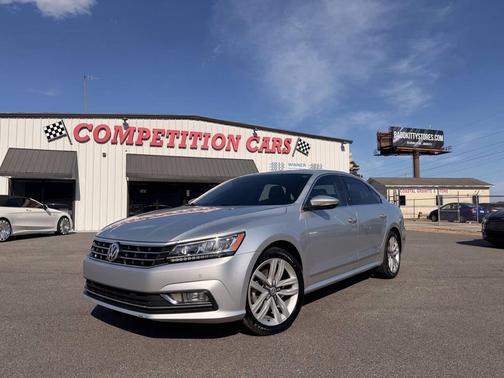 Silver 2017 Volkswagen Passat 1.8T SE w/Technology