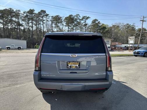 2016 Cadillac Escalade Luxury