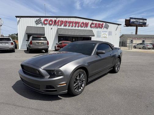 2014 Ford Mustang V6