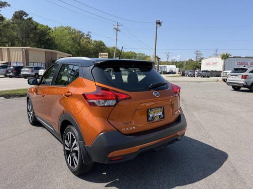 2019 Nissan Kicks SR