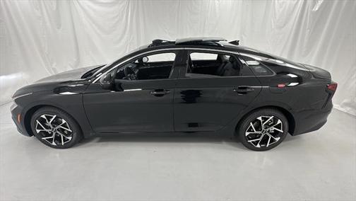 2025 Kia K5 EX