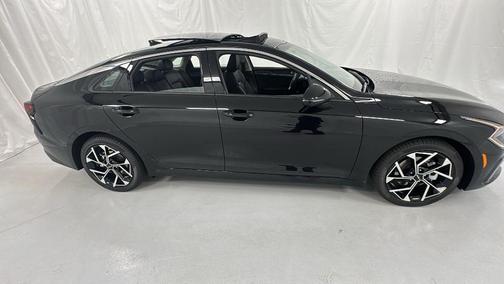 2025 Kia K5 EX