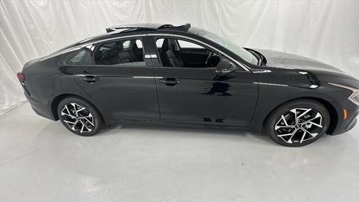 2025 Kia K5 EX