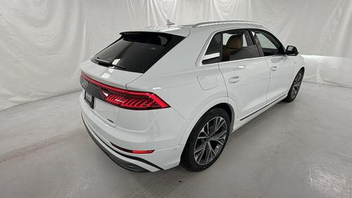 2023 Audi Q8 55 Prestige