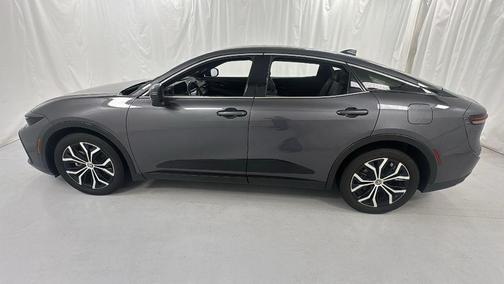 2024 Toyota Crown XLE