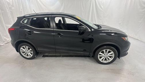 2017 Nissan Rogue Sport SV