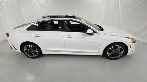 2022 Kia K5 EX
