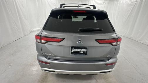 2022 Mitsubishi Outlander SEL 2.5 2WD