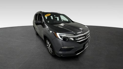 Gray 2017 Honda Pilot Touring
