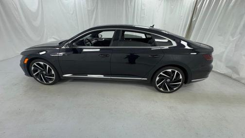 Deep Black Pearl 2023 Volkswagen Arteon 2.0T SEL Premium R-Line 4MOTION