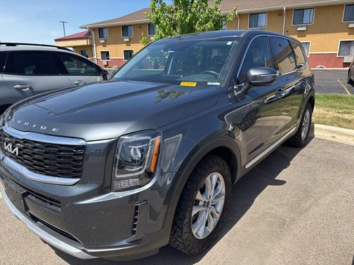 Gravity Grey 2022 Kia Telluride LX