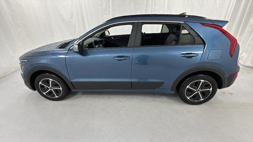 2025 Kia Niro EX