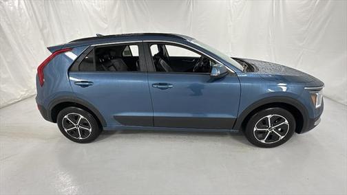 2025 Kia Niro EX