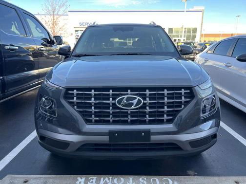 2024 Hyundai VENUE SEL