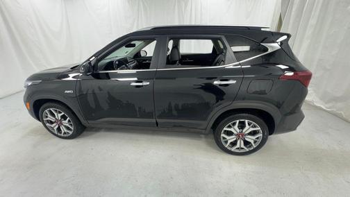 Cherry Black 2021 Kia Seltos SX Turbo