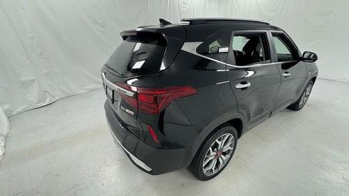 Cherry Black 2021 Kia Seltos SX Turbo