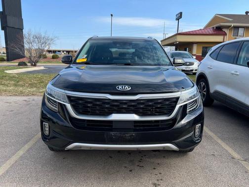 Cherry Black 2021 Kia Seltos SX Turbo