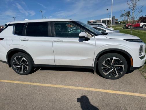 2022 Mitsubishi Outlander ES 2.5 S-AWC