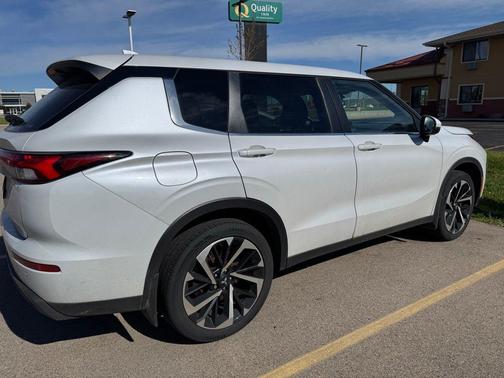 2022 Mitsubishi Outlander ES 2.5 S-AWC