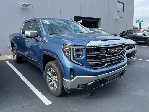 2024 GMC Sierra 1500 SLT