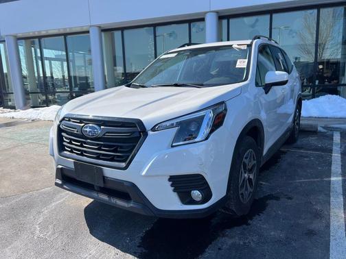 2022 Subaru Forester Premium