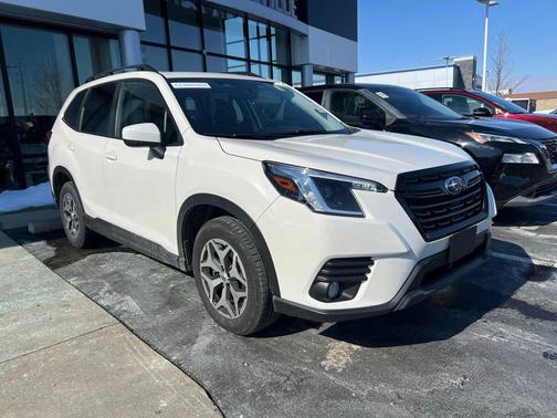 2022 Subaru Forester Premium