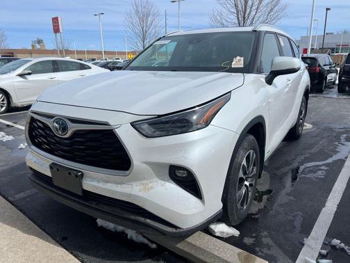 2023 Toyota Highlander Hybrid XLE