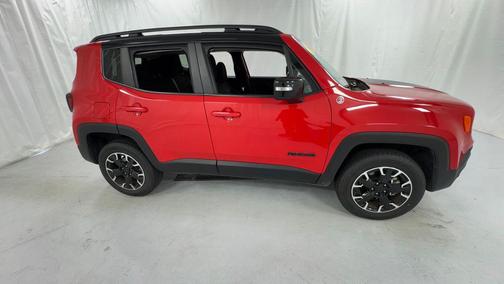 Colorado Red Clearcoat 2023 Jeep Renegade Trailhawk