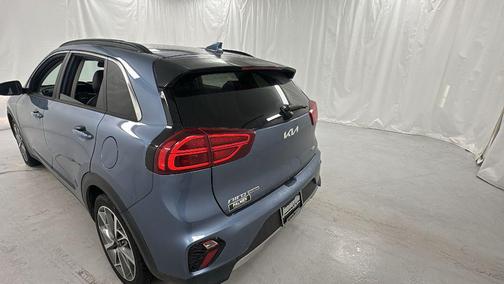 2022 Kia Niro Touring SE