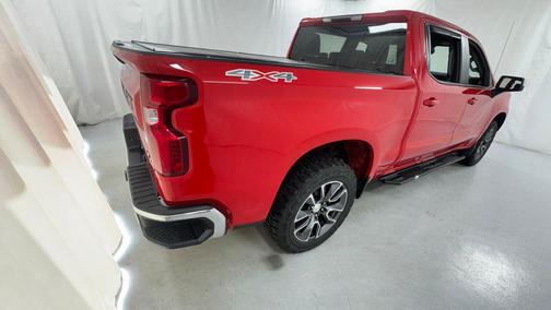 Red Hot 2022 Chevrolet Silverado 1500 LT