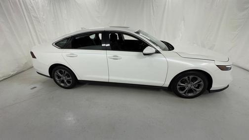 Platinum White Pearl 2024 Honda Accord EX