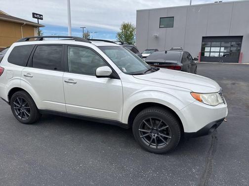 Satin White Pearl 2009 Subaru Forester 2.5 X Limited