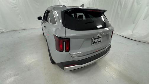 Wolf Gray 2026 Kia Sorento S
